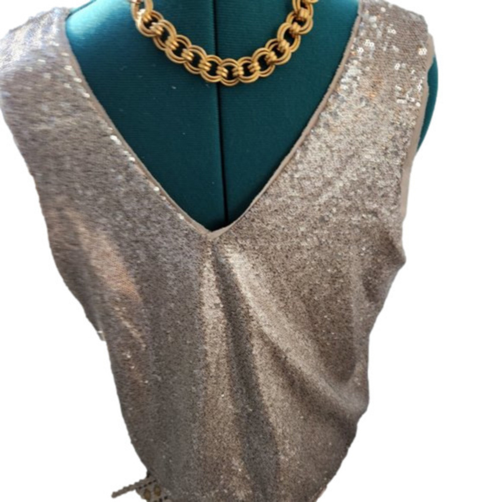 P121. Gap Soft Gold Sleeveless Sequined Top |L NWT